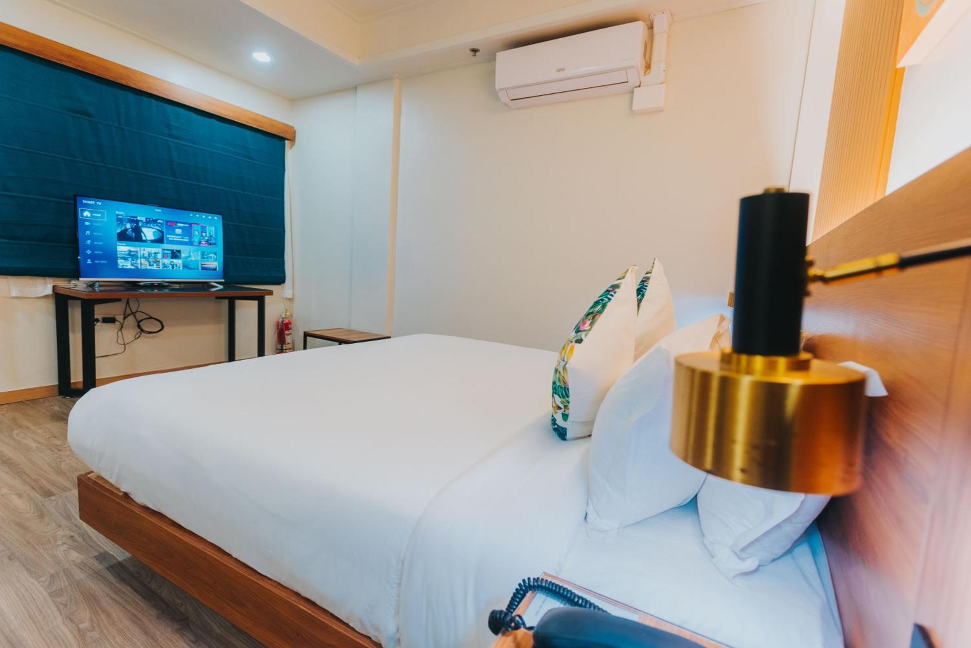 Surestay Studio By Best Western Clarkview Angeles City Bagian luar foto